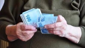 Emekli bekliyordu