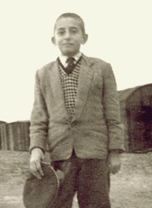 Fotoğraftaki ufaklık