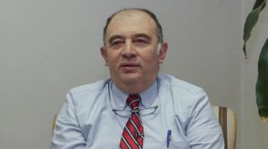 Geçmeyen öksürüğü