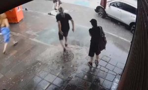 Sözleri çıktı